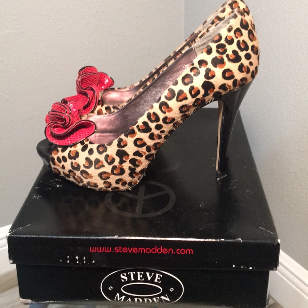 Steve Madden Regaal-l Leopard stilettos